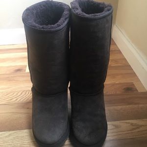 Emu boots size 8